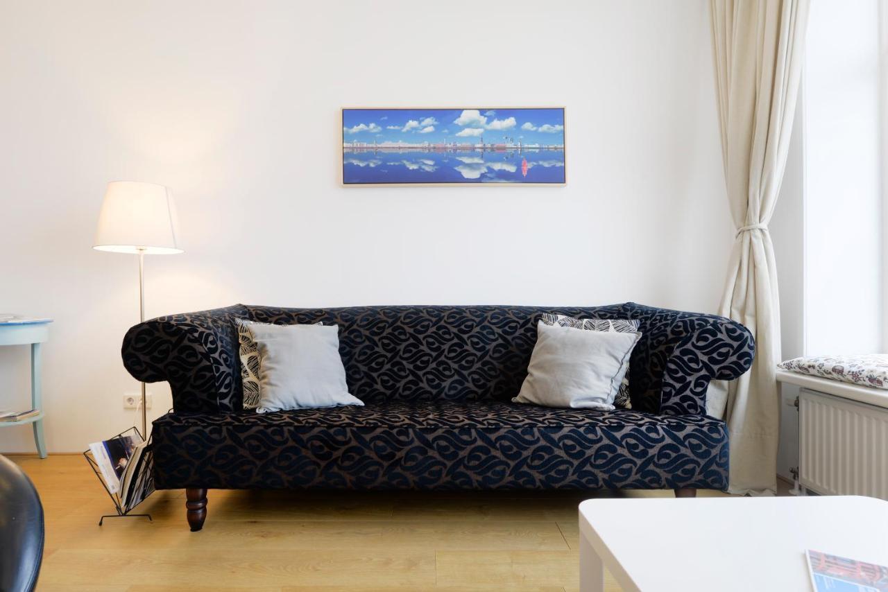 Bellevue Boulevard 32a Apartment *
